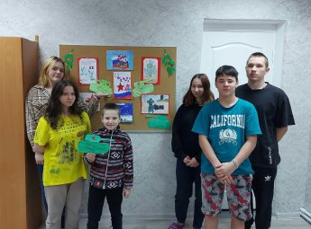 Выставка рисунков "Мужество, доблесть и честь"