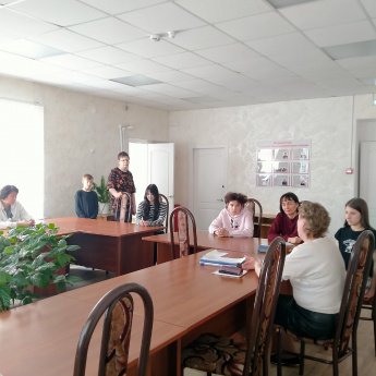 Семинар - практикум по безопасному поведению во время прогулок в весенне-летний период.