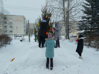 Наряжаем пушистую лесную красавицу