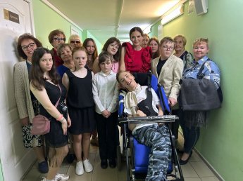 На концерте Наталии Власовой « Я у твоих ног» 