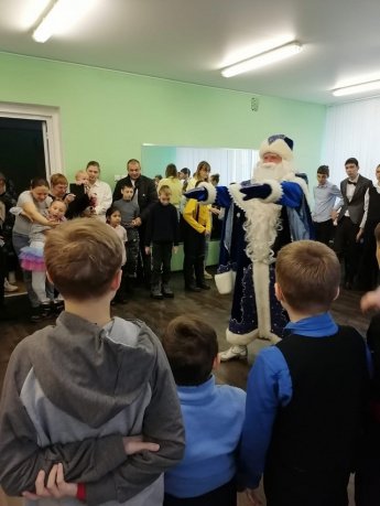 Кукольный спектакль «По щучьему велению».