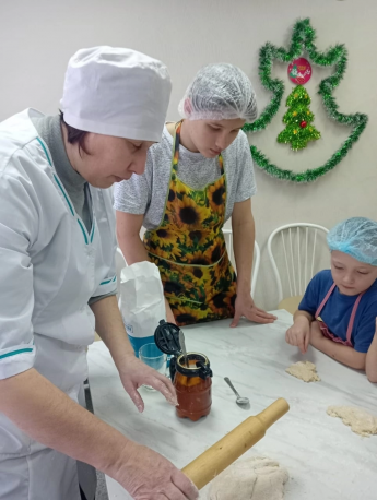 Мастер-класс по приготовлению печенья "Новогодний калейдоскоп"